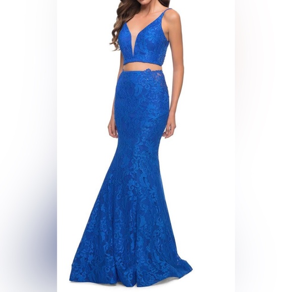 LA FEMME 29970 - Wm’s Mermaid Two Piece Gown With Deep V And Rhineston - Sz: 4. - Picture 1 of 2
